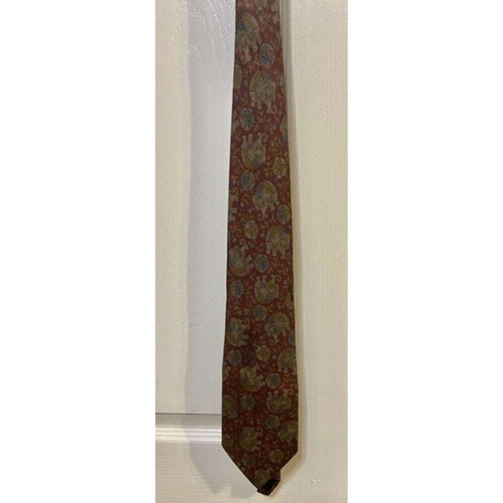 Coach Rare 100% Silk Mens Neck Tie Ornate Elephant Pattern Italy 3.5 X 58